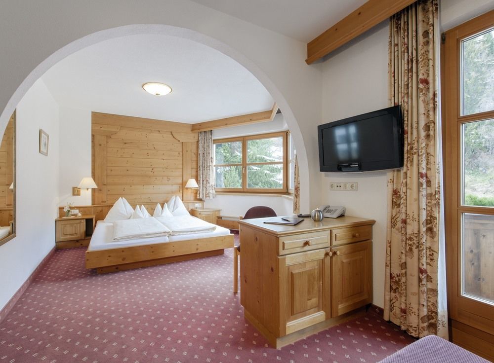Heart Hotel Grischuna Sankt Anton am Arlberg Buitenkant foto